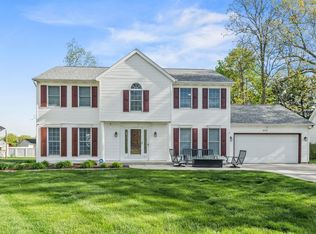3838 Fern Hill Dr, Mishawaka, IN 46544