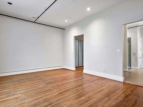 5th image of 105 E Broad St #2A