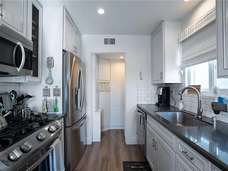 236 Avenida Serra #A — Photo 8