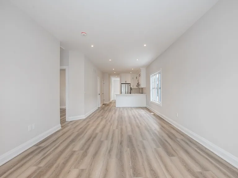 44 Hatter Ave — Photo 12