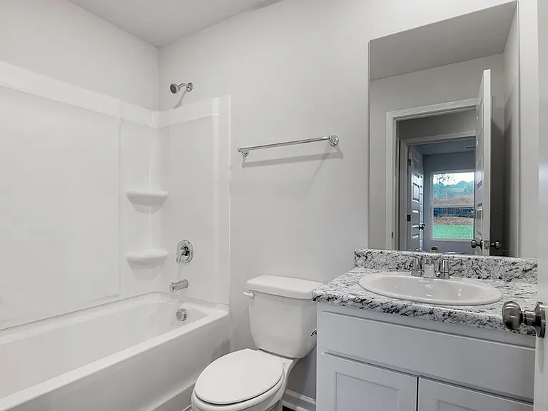 813 Ashford Dr — Photo 15