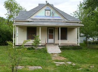 111 W Miami St, Pleasanton, KS 66075