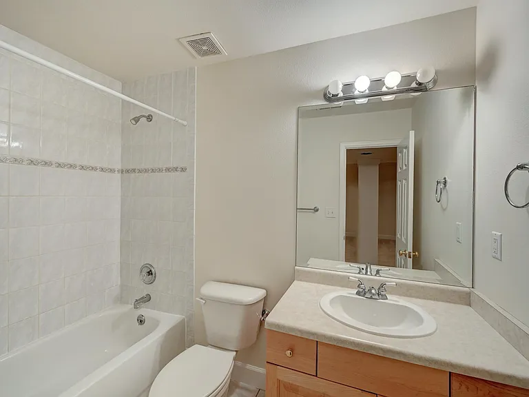 927 Jersey St — Photo 32