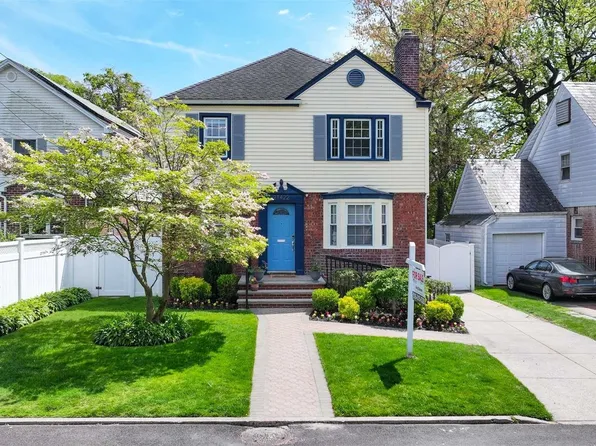 214-22 33rd Avenue, Bayside, NY 11361
