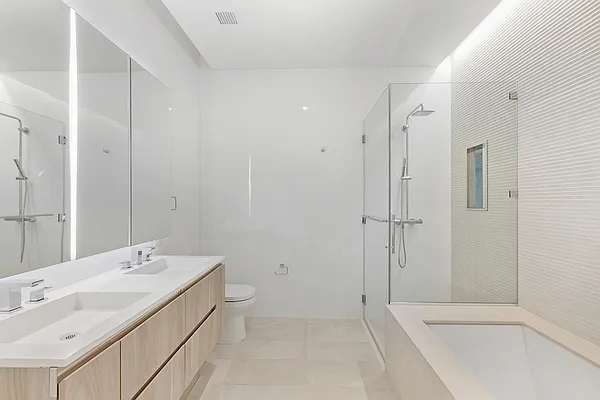 Rented by The Moinian Group | media 15