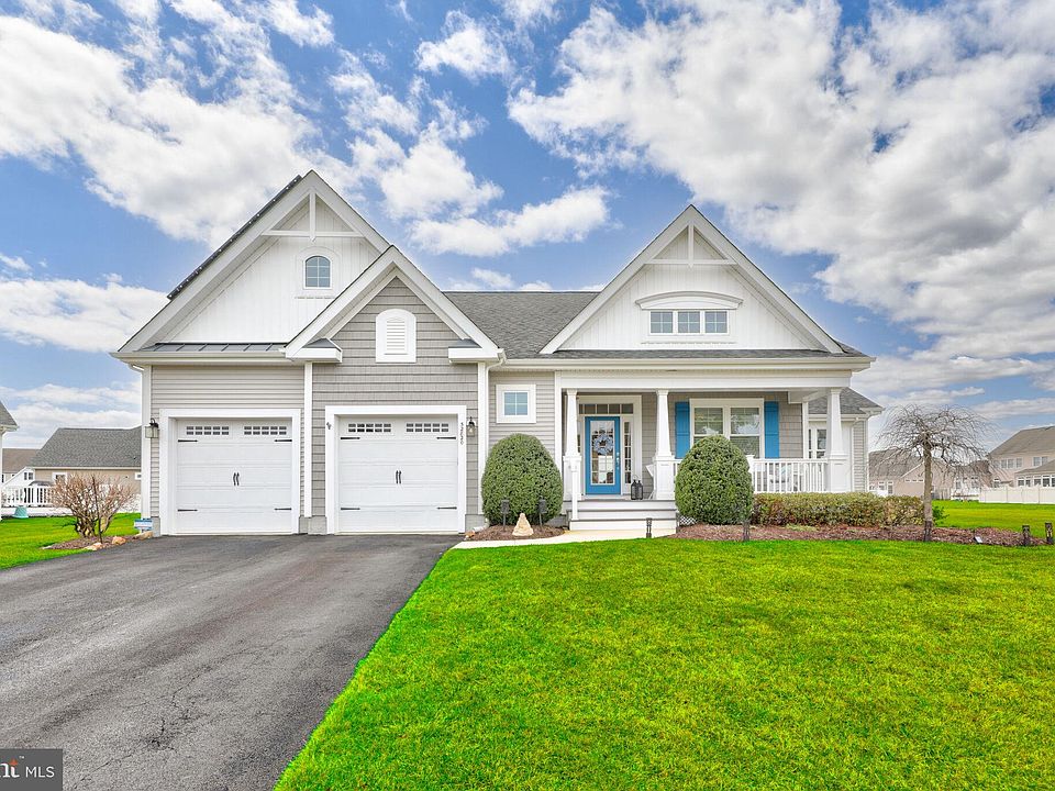 1st image of 32820 Almwick Ln