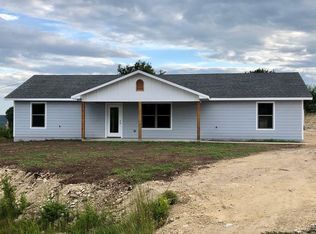 105 S Wildrose Ln, Kerrville, TX 78028