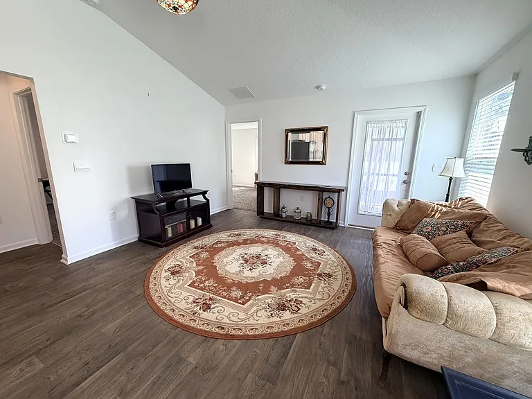 2734 Oak Stream Dr — Photo 6