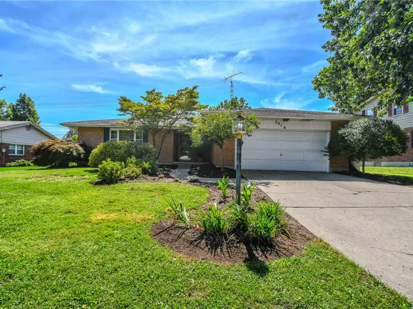 2016 Oak Tree Dr E, Dayton, OH 45440