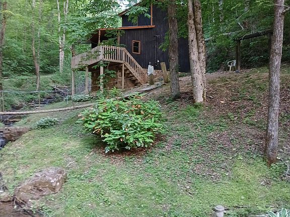 5th image of 469 Brownlo Rd