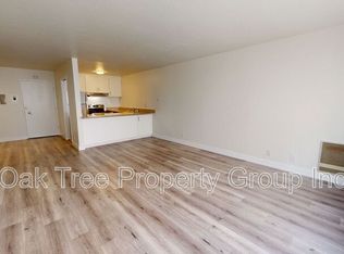 351 Lester Ave APT 1B, Oakland, CA 94606