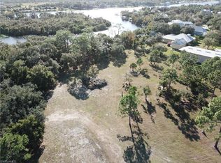 16990 N River Rd, Alva, FL 33920