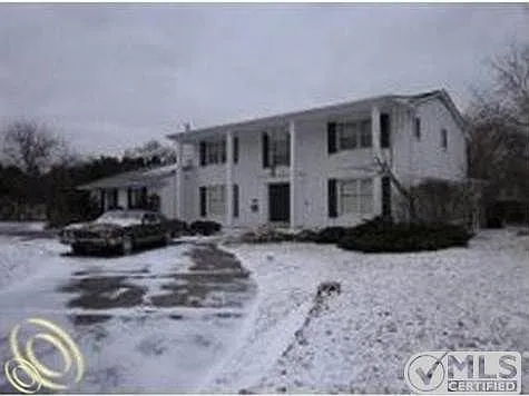 1526 Ardmoor Dr photo 1