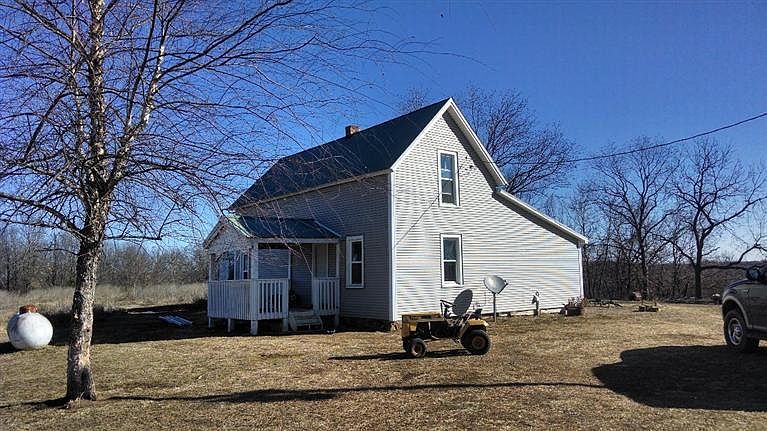2nd image of 1545 S 1001 Rd