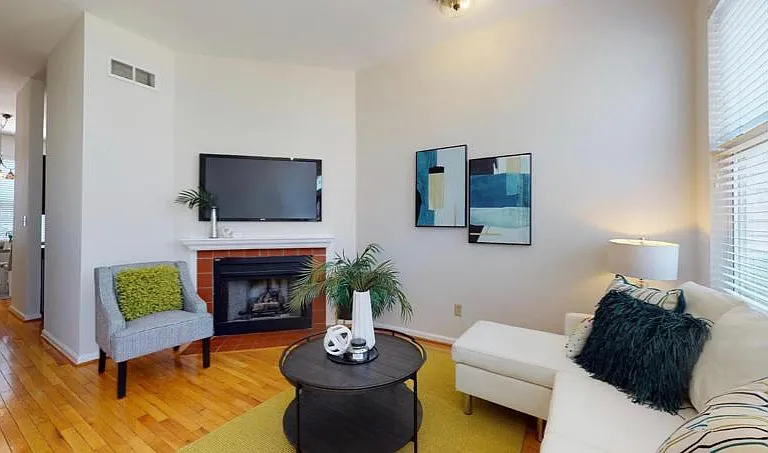 2321 Rutger St #E — Photo 4