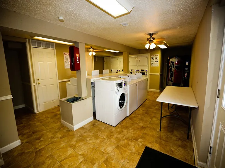 Black Forest Apartments — Photo 12