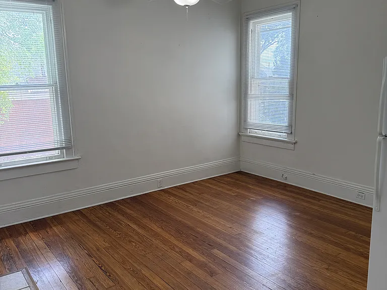 912 Oak St #3 — Photo 5