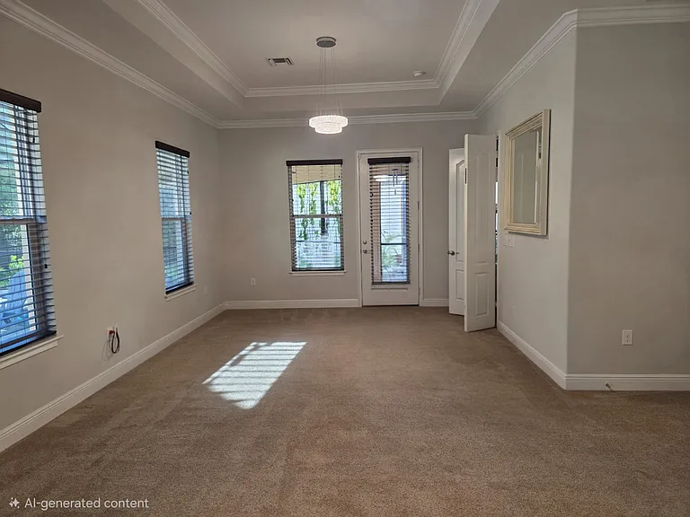 10310 Eastwood Dr — Photo 13