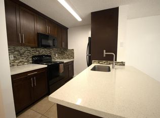 1824 Meadows Cir W, Boynton Beach, FL 33436