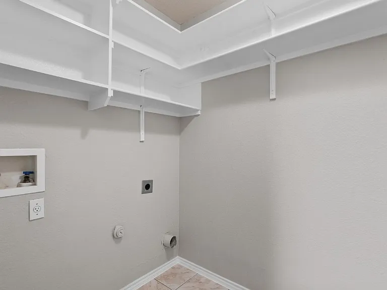 3417 Savage Springs Dr — Photo 13