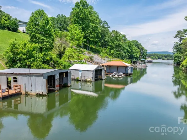 6256 Monford Dr, Conover, NC 28613