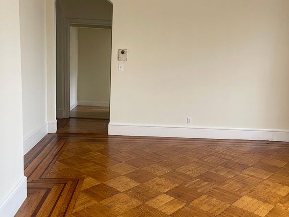 2nd image of 1582 Westminster St #1