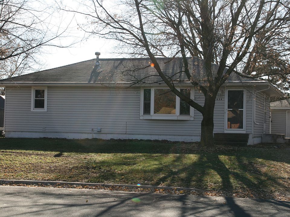 1st image of 828 Paul Pkwy NE