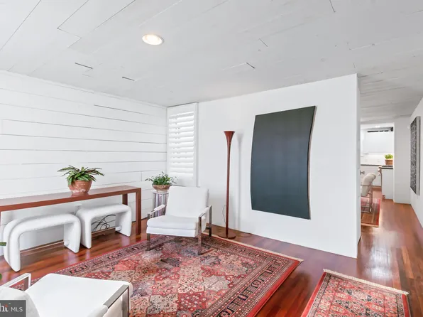 118 S 9th St, Columbia, PA 17512