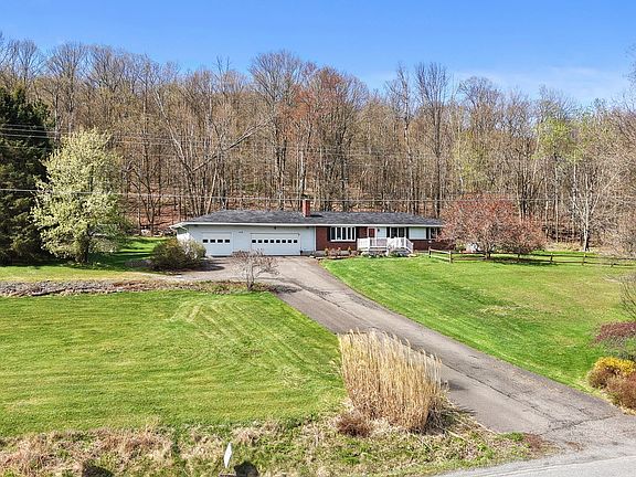 5th image of 1516 Quaker Lake Rd