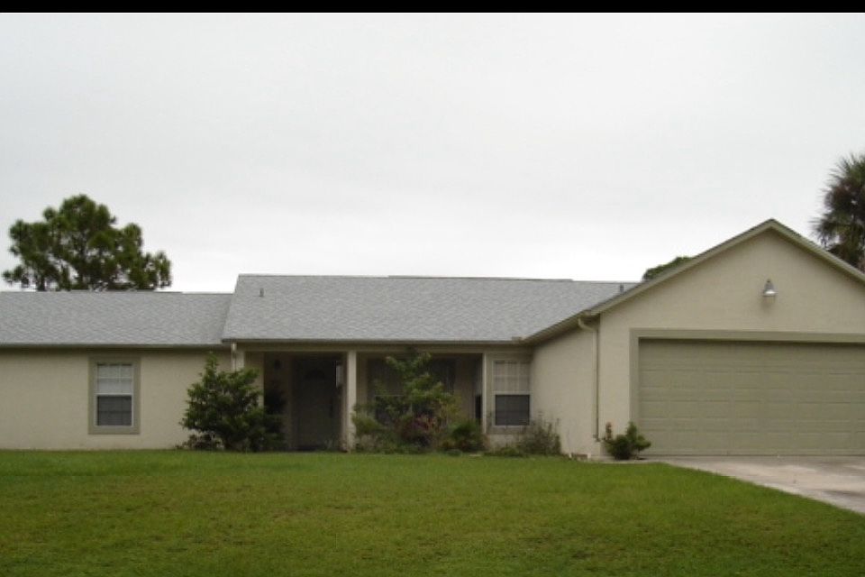 1st image of 851 Parsons Cir SE