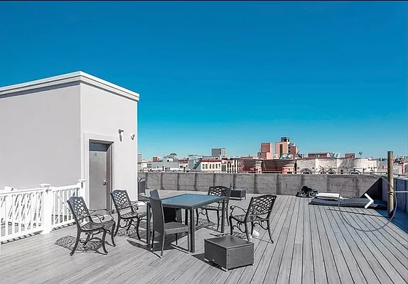 Rented by Olympia House Delaware LP | media 12