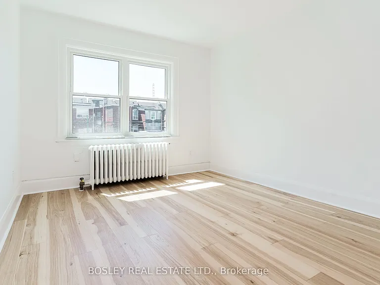 210 Westmount Ave #1 — Photo 16
