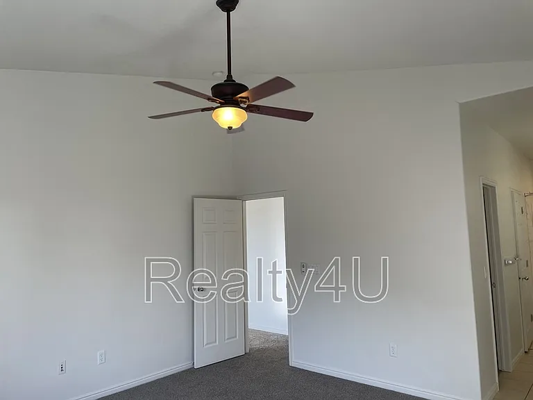 4081 N Rivermist Ln — Photo 9