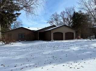 W13102 E Lake Dr, Lodi, WI 53555