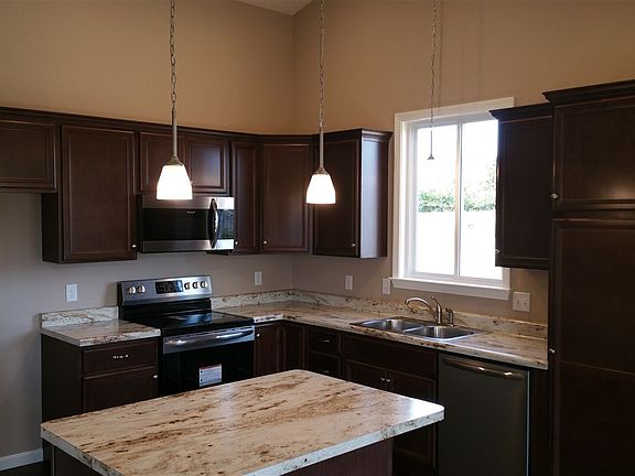 2nd image of 10687 Fremont Dr