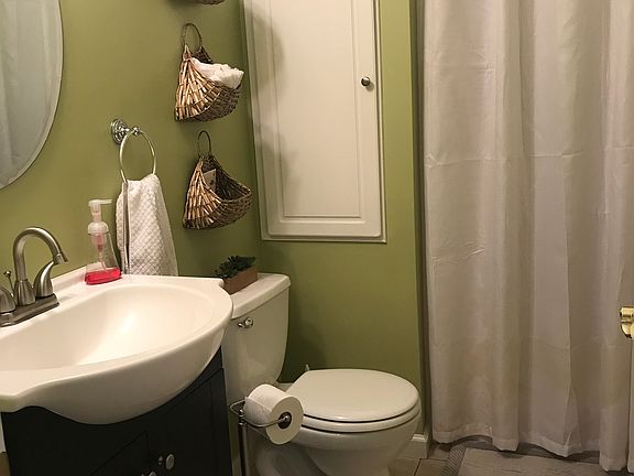 Bath 2 upstairs