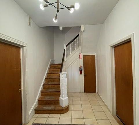3rd image of 4815 Cedar Ave Rear 3