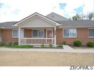 3682 Colony Hill Dr, Zanesville, OH 43701