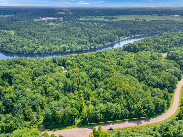 9 Sisters Farm Road, Ladysmith, WI 54848