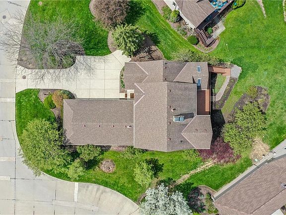 3rd image of 2209 Waters Edge Dr #26
