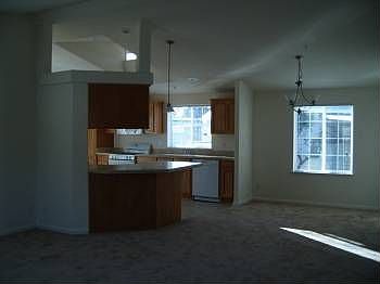 1st image of 207 Hawaii Cir
