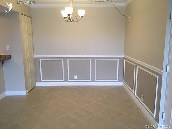 5th image of 1533 SE Royal Green Cir #202