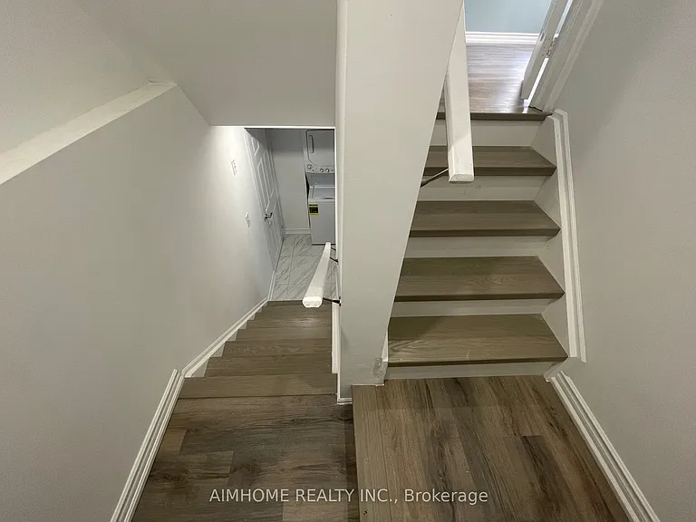 30 Camilleri Rd #LOWER — Photo 6