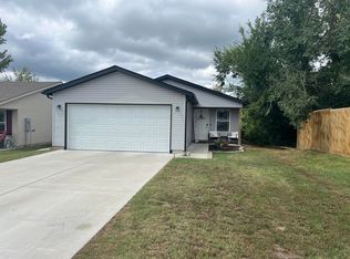 180 Pin Oak Ct, Hollister, MO 65672