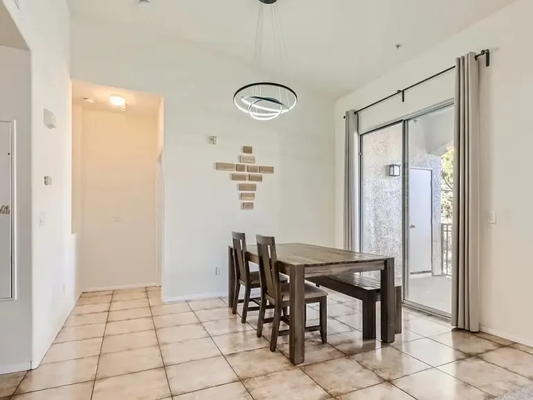 2325 Windmill Pkwy — Photo 14