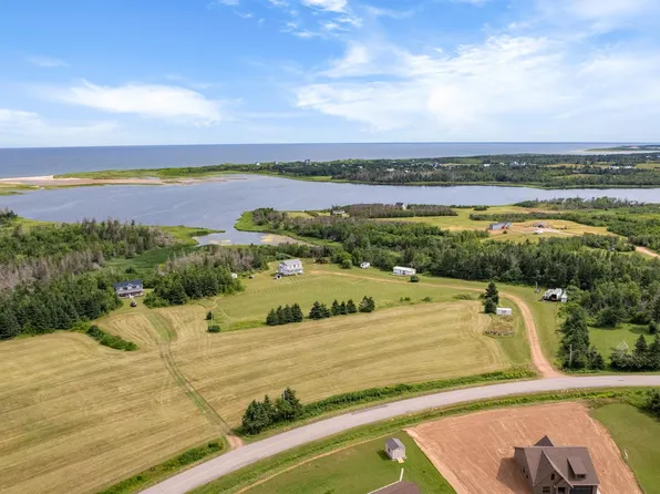 424 Lakeside Rd, Saint Patrick's Parish, PE C0A 1S0