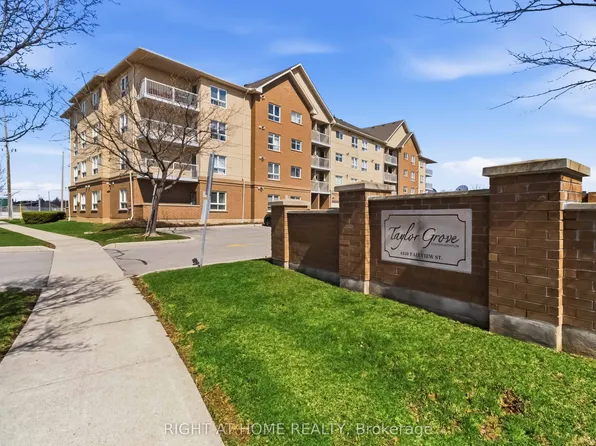 4450 Fairview St S #305, Burlington, ON L7L 7K7