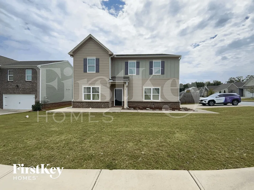 15 Regal Ln