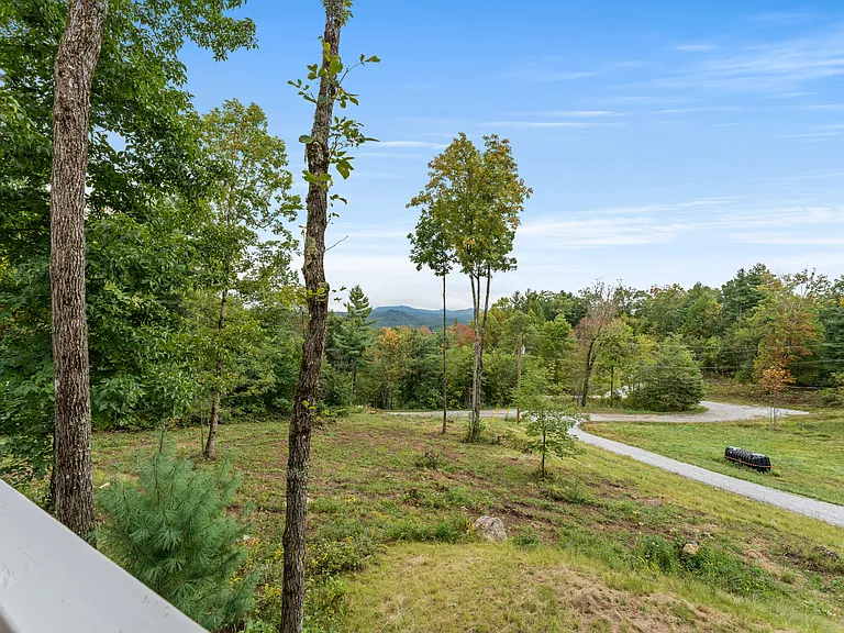 569 Ridge Crest Ln — Photo 19