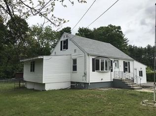 145 Passaconaway Dr, Dracut, MA 01826